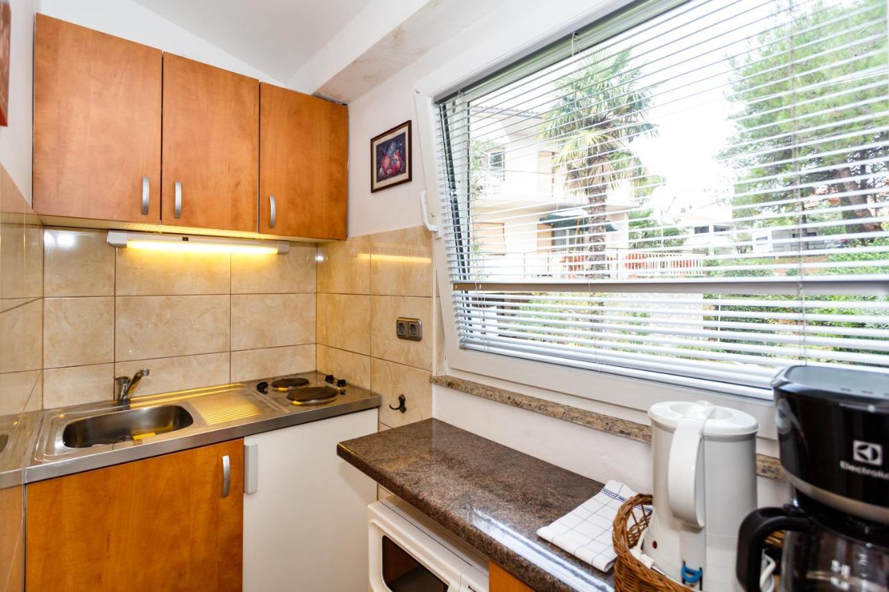 Apartmani Mili Malinska Kültér fotó