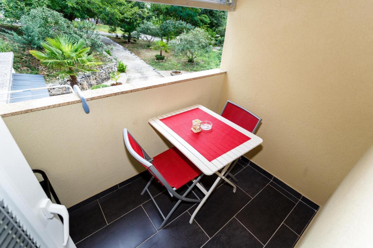 Apartmani Mili Malinska Kültér fotó
