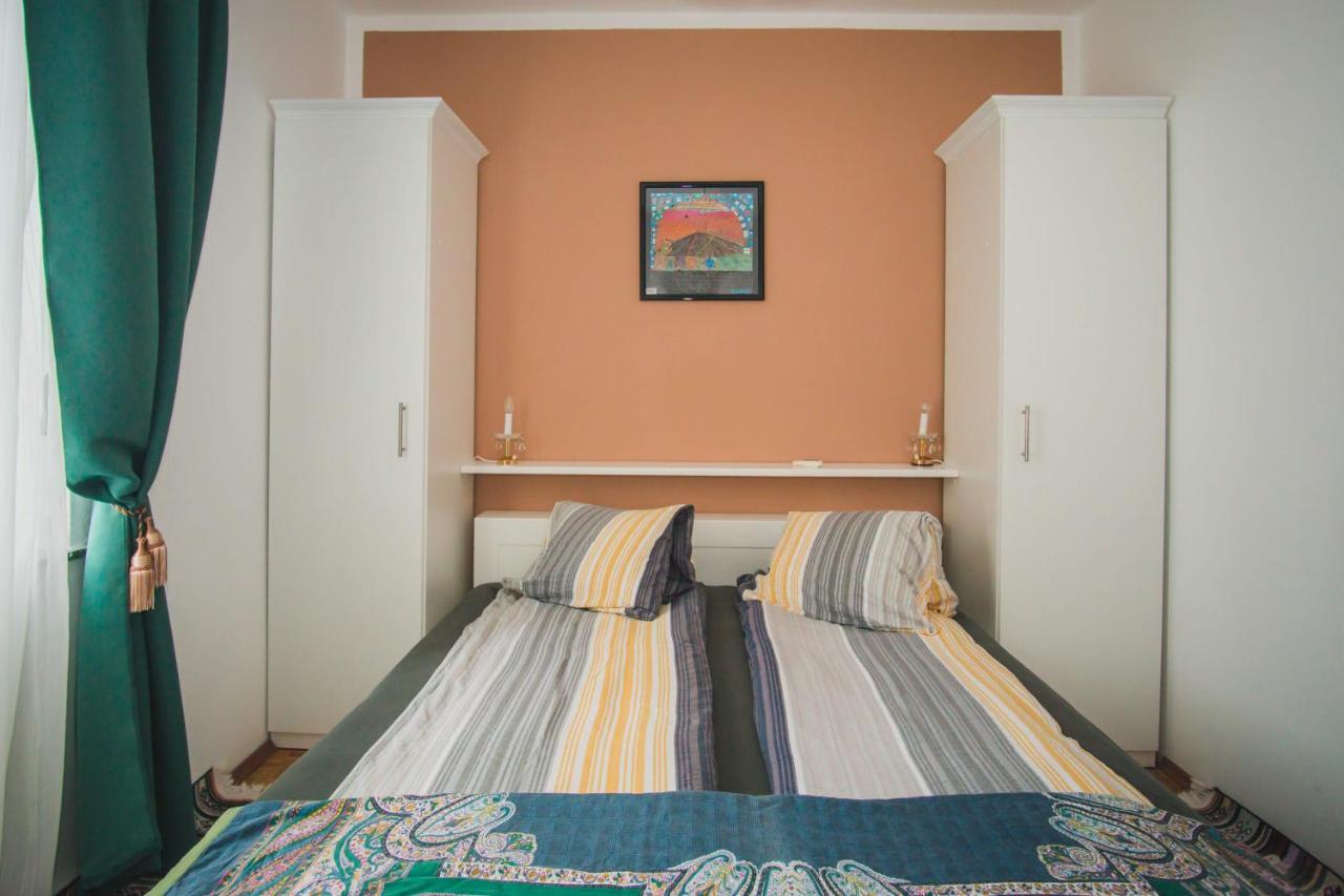 Apartmani Mili Malinska Kültér fotó